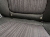 ◆ISOFIX◆シートベルトいらずでチャイルドシートと固定金具を連結するだけでガッチリ固定できます。