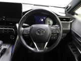 各操作スイッチなどもハンドルから手を放すことなく操作可能で安全運転に支援いたします!