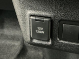 【アクセサリーソケット】12Vの電源は使いやすい位置に装備!用途は様々、スマホの充電やドラレコの電源として役に立ちます♪