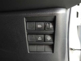 オートマチックハイビームとは、先行車や対向車のライトを認識し、ハイビームとロービームを自動で切り替える機能です。夜道の視界を確保します。詳細は販売店スタッフまでおたずねください。
