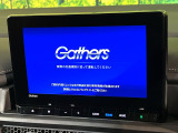 【純正ナビ】人気の純正ナビを装備しております。ナビの使いやすさはもちろん、オーディオ機能も充実!キャンプや旅行はもちろん、通勤や買い物など普段のドライブも楽しくなるはず♪