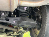 お車を安心してお乗りいただく為には、足回りの定期点検が欠かせません。サービスサポート(有償保証)では無料点検もご提供しており、安心のカーライフをお過ごしいただけるサポート体制が整っています。