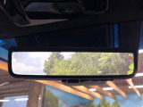 【デジタルインナーミラー】後席の大きな荷物や同乗者で後方が確認しづらい時でも安心!カメラが撮影した車両後方の映像をルームミラー内に表示。クリアな視界で状況の確認が可能です!