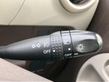 視認性の高いウインカーレバー。スムーズな操作で、安全な車線変更をサポートします。