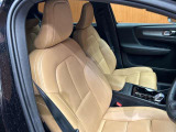 XC40 B4 AWD インスクリプション 4WD 4WD サンルーフ