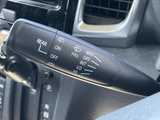 運転状況に合わせてワイパーを調整可能。雨天時でもクリアな視界を確保し、安全な運転をサポートします。