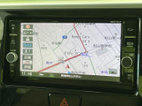 鮮明な地図表示で、スムーズなナビゲーションをサポートします。ルート検索も簡単で、安心して目的地に向かうことができます。最新の地図データで、常に正確な情報を得られます。