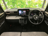 シンプルで使いやすい操作系のデザイン。視認性が高く、運転中の操作もスムーズに行えます。運転しやすさを追求しています。