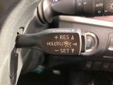 【レーダークルーズコントロール】高速道路での長距離走行が楽に!!自動で速度を保つクルーズコントロールが、衝突軽減システムと連携し、前方の車両を感知して車間を保つように速度調節してくれます!!