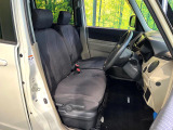 運転席シート廻りは使用感も少なく、良好な状態となっています。丁寧に使われていたことがよくわかりますね。