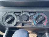 【 エアコン 】車内温度を温度調整をしてくれるのでいつでも快適な車内空間を創り上げます!//