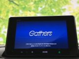 先進のナビゲーションシステムが、スムーズなルート案内をサポートします。充実したオーディオ機能で、快適なドライブを楽しめます。