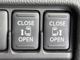 【両側パワースライドドア】スマートキーや運転席のスイッチで後席両側スライドドアの開閉が可能♪電動だから力を入れてドアを開ける必要が無く、小さなお子様でも簡単に開け閉めでき快適です♪