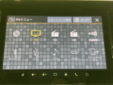 多彩なメディアソースに対応し、お好みの音楽や映像を存分にお楽しみいただけます。洗練されたインターフェースも魅力です。