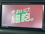 停車時にTVを楽しめる機能。お好みの番組を視聴して、リラックスした時間を過ごせます。