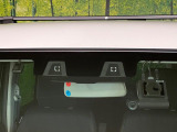 【スズキ セーフティサポート】走行中に前方の車両等を認識し、衝突しそうな時は警報とブレーキで衝突回避と被害軽減をアシスト。より安全にドライブをお楽しみいただけます。