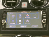 目的地設定もスムーズに行える、操作性の高いナビゲーションシステムを搭載。スムーズなルート検索で、快適なドライブをサポートします。