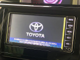 【純正ナビ】人気の純正ナビを装備しております。ナビの使いやすさはもちろん、オーディオ機能も充実!キャンプや旅行はもちろん、通勤や買い物など普段のドライブも楽しくなるはず♪