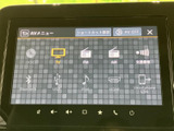 駐車時や後退時の安全をサポートするバックモニター。後方の状況を大画面で確認でき、安心して運転できます。