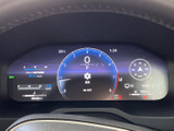 スタイリッシュなデザインで、運転のモチベーションを高めます。必要な情報を一目で確認でき、安全運転をサポート。