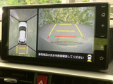 駐車時の後方視界をサポートし、安全な後退をサポートします。狭い場所でも安心して駐車できます。