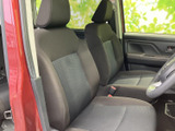 運転席からのアクセスもスムーズで、乗り降りがしやすい設計です。使い勝手の良さを追求しています。
