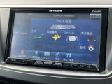 多彩な機能が搭載されたナビゲーションシステムで、目的地までのルート検索やエンターテインメントをお楽しみいただけます。快適なドライブをサポートする頼もしいアイテムです。