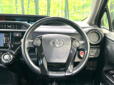 【純正革巻きステアリング】上質な革を使用することで、手にしっかり馴染みとても運転しやすいハンドルです♪