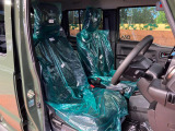 運転席シート廻りは使用感も少なく、良好な状態となっています。丁寧に使われていたことがよくわかりますね。