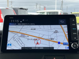 鮮明な地図表示で、安全運転をサポート。目的地までのルートを分かりやすく案内し、スムーズなナビゲーションを実現します。