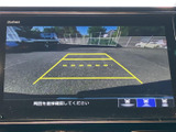 駐車や後退時に安全をサポートするバックモニター。後方の状況を映像で確認でき、安心して運転操作が可能です。