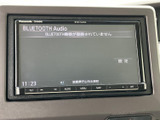 お好みの音楽をクリアなサウンドで楽しめます。Bluetooth接続にも対応し、スマートフォンとの連携も可能です。