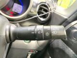 【オートライト】周りの明るさに応じて自動でヘッドライトの点灯・消灯ができる機能です!ライトの付け忘れ・消し忘れなどが無くなり、雨の日や夕方の走行も安心!トンネル通過時も便利ですね♪
