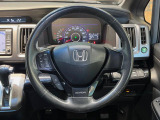 【純正革巻きステアリング】上質な革を使用することで、手にしっかり馴染みとても運転しやすいハンドルです♪