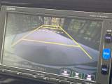 【バックカメラ】駐車時に後方がリアルタイム映像で確認できます。大型商業施設や立体駐車場での駐車時や、夜間のバック時に大活躍!運転スキルに関わらず、今や必須となった装備のひとつです!