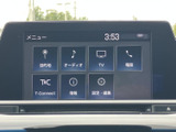 使いやすいインターフェースを備えたナビゲーションシステムです。スムーズな操作で、運転をサポートします。
