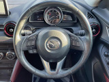 【純正革巻きステアリング】上質な革を使用することで、手にしっかり馴染みとても運転しやすいハンドルです♪