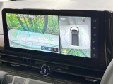 【アラウンドビューモニター】専用のカメラにより、上から見下ろしたような視点で360度クルマの周囲を確認することができます☆死角部分も確認しやすく、狭い場所での切り返しや駐車もスムーズに行えます。