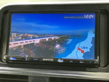 停車時に、映像やテレビを視聴できます。移動時間も、快適な空間へと変わります。