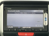 Bluetooth接続で、スマートフォン内の音楽や通話もハンズフリーで楽しめます。お好みの音質で、快適なドライブを演出します。