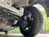 お車を安心してお乗りいただく為には、足回りの定期点検が欠かせません。サービスサポート(有償保証)では無料点検もご提供しており、安心のカーライフをお過ごしいただけるサポート体制が整っています。