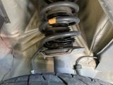 お車を安心してお乗りいただく為には、足回りの定期点検が欠かせません。サービスサポート(有償保証)では無料点検もご提供しており、安心のカーライフをお過ごしいただけるサポート体制が整っています。