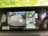 車両後方の状況をリアルタイムで確認できるバックモニター。狭い場所での運転や、荷物の積み下ろしをサポートします。