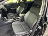 視界の確保に優れたデザインで、運転しやすい一台です。スムーズな操作が可能で、快適なドライブをサポートします。