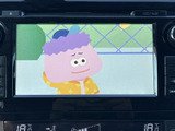 停車時に映像を楽しめるTV画面。お子様連れのご家族にもおすすめです。