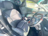 運転席シート廻りは使用感も少なく、良好な状態となっています。丁寧に使われていたことがよくわかりますね。