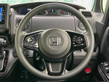 【ステアリングスイッチ】運転中、前方から目線をそらすことなく、オーディオ等の操作が可能な便利機能!安心&快適なドライブを演出してくれます♪