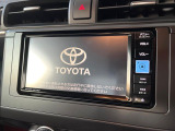【メーカー純正ナビ】インテリアに溶け込むスタイリッシュな「専用設計」メーカーナビを装備♪視認性や操作性など基本性能にも優れ、より上質なカーライフをお楽しみいただけます。