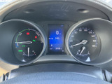 直感的に理解できる表示で、車の状況を把握できます。運転に必要な情報を、一目で確認できる使いやすさが魅力です。