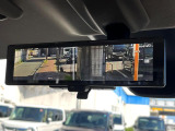 【デジタルルームミラー】後席の大きな荷物や同乗者で後方が確認しづらい時でも安心!カメラが撮影した車両後方の映像をルームミラー内に表示。クリアな視界で状況の確認が可能です!
